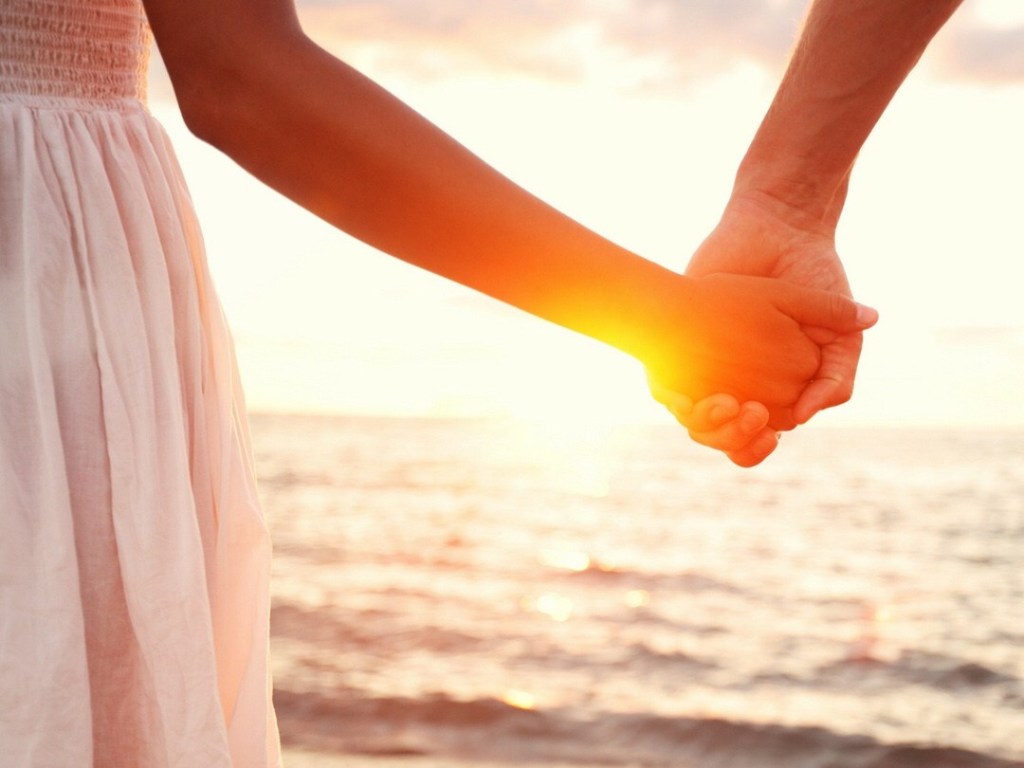 7 Ways to Survive a Long Distance&nbsp;Relationship