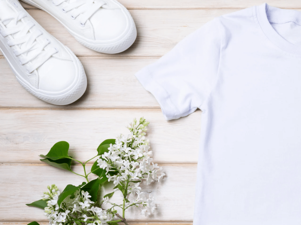3 White Sneakers Outfit Ideas for&nbsp;Summer